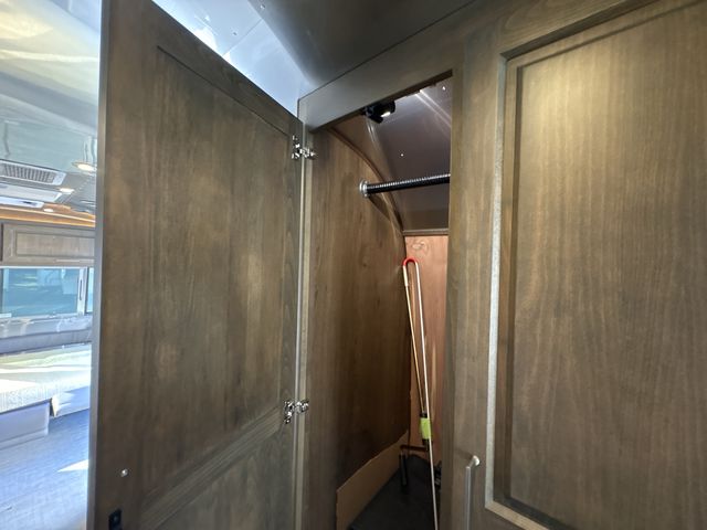 2025 Airstream 30RBQ Base