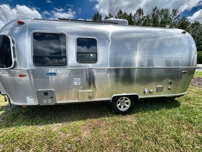 2025 Airstream 22FB Base