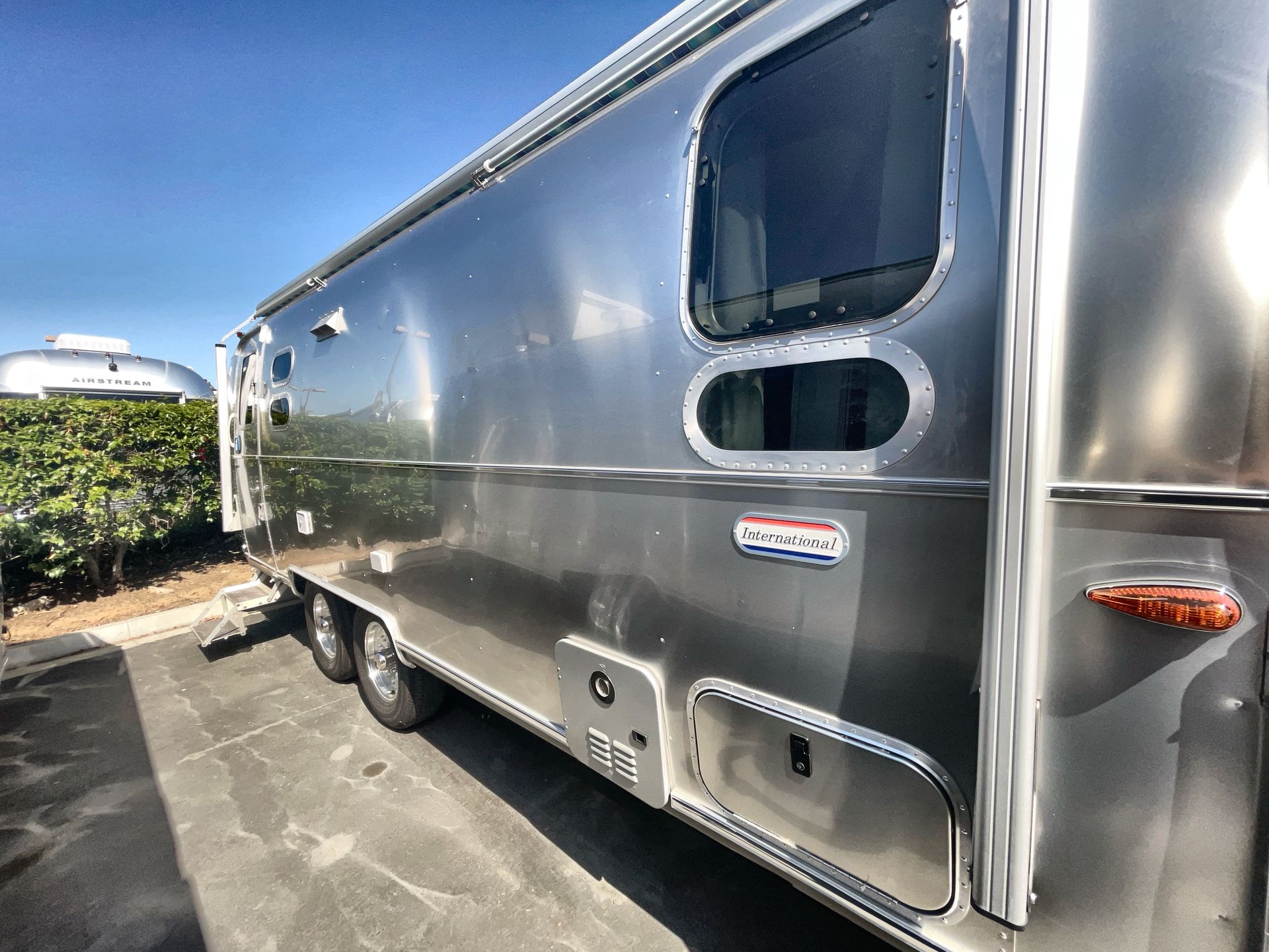 2025 Airstream 25FBT Base