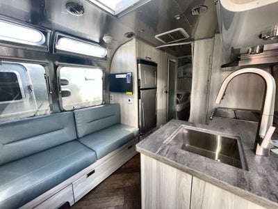 2025 Airstream 25FBT Base