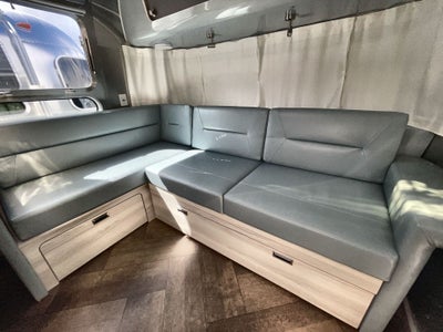 2025 Airstream 30RBQ Base