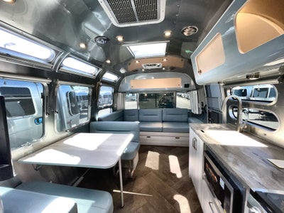 2025 Airstream 30RBT Base