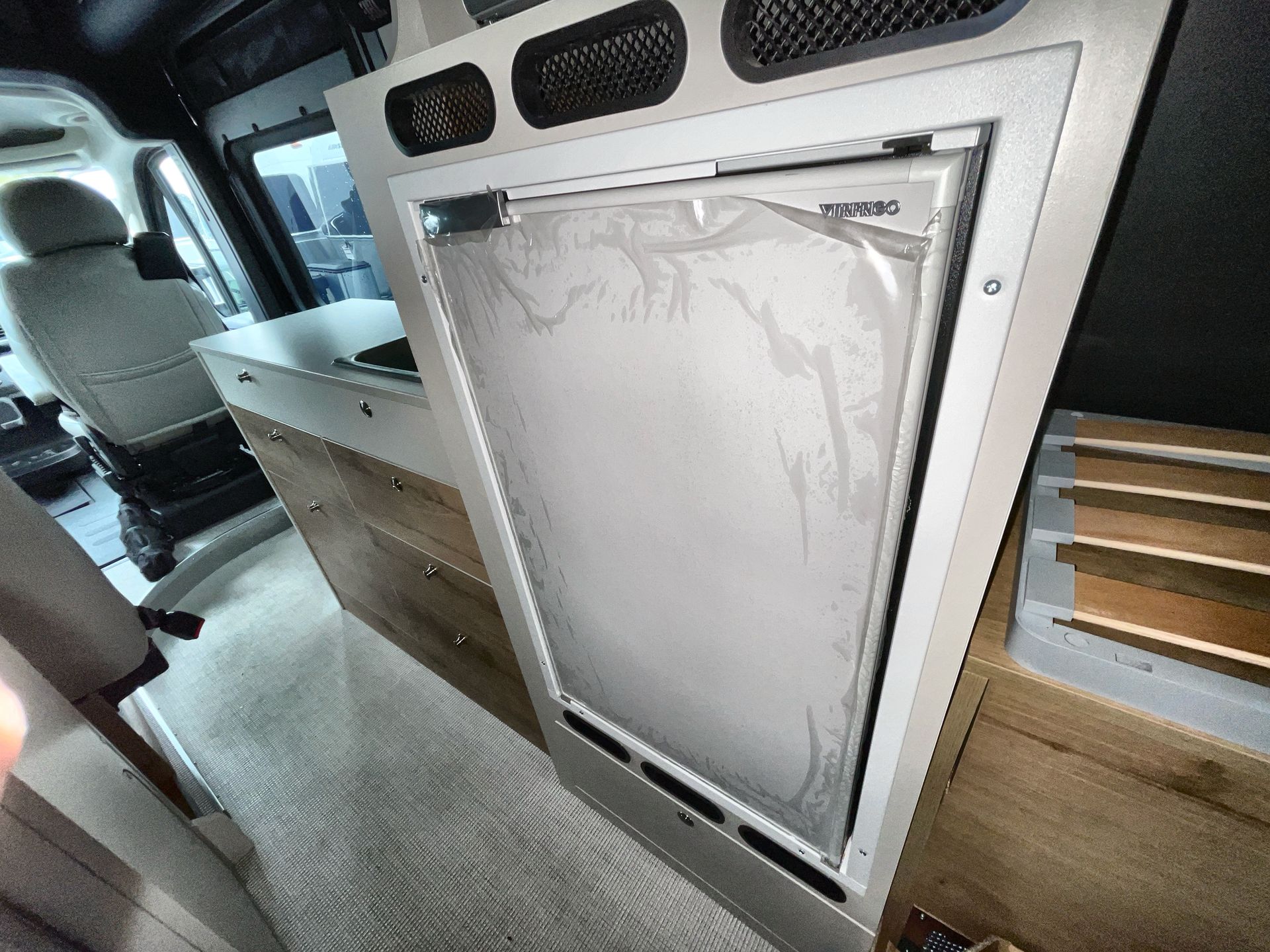 2025 Airstream Rangeline Base