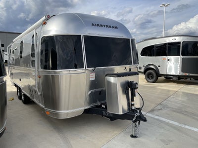 2026 Airstream 25FBT Base
