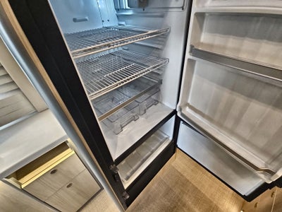 2026 Airstream 30RBT Base