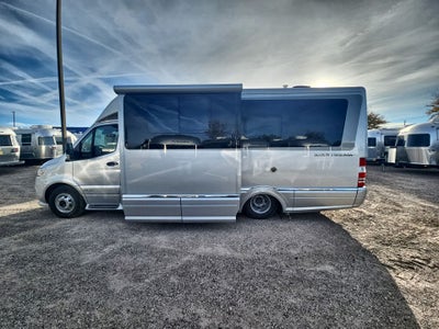 2026 Airstream 30RBT Base