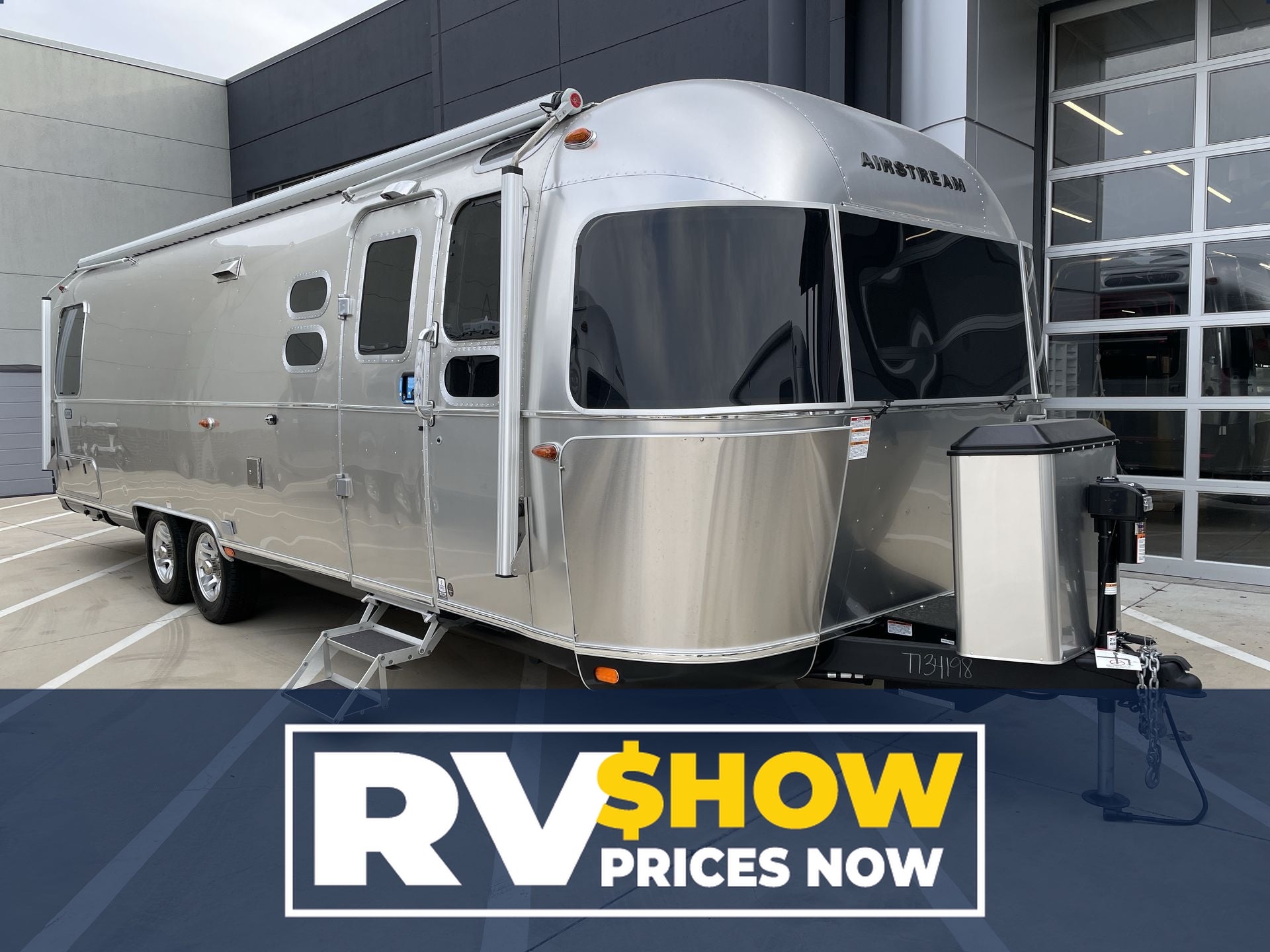 2026 Airstream 30RBT Base