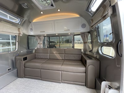 2026 Airstream 30RBT Base