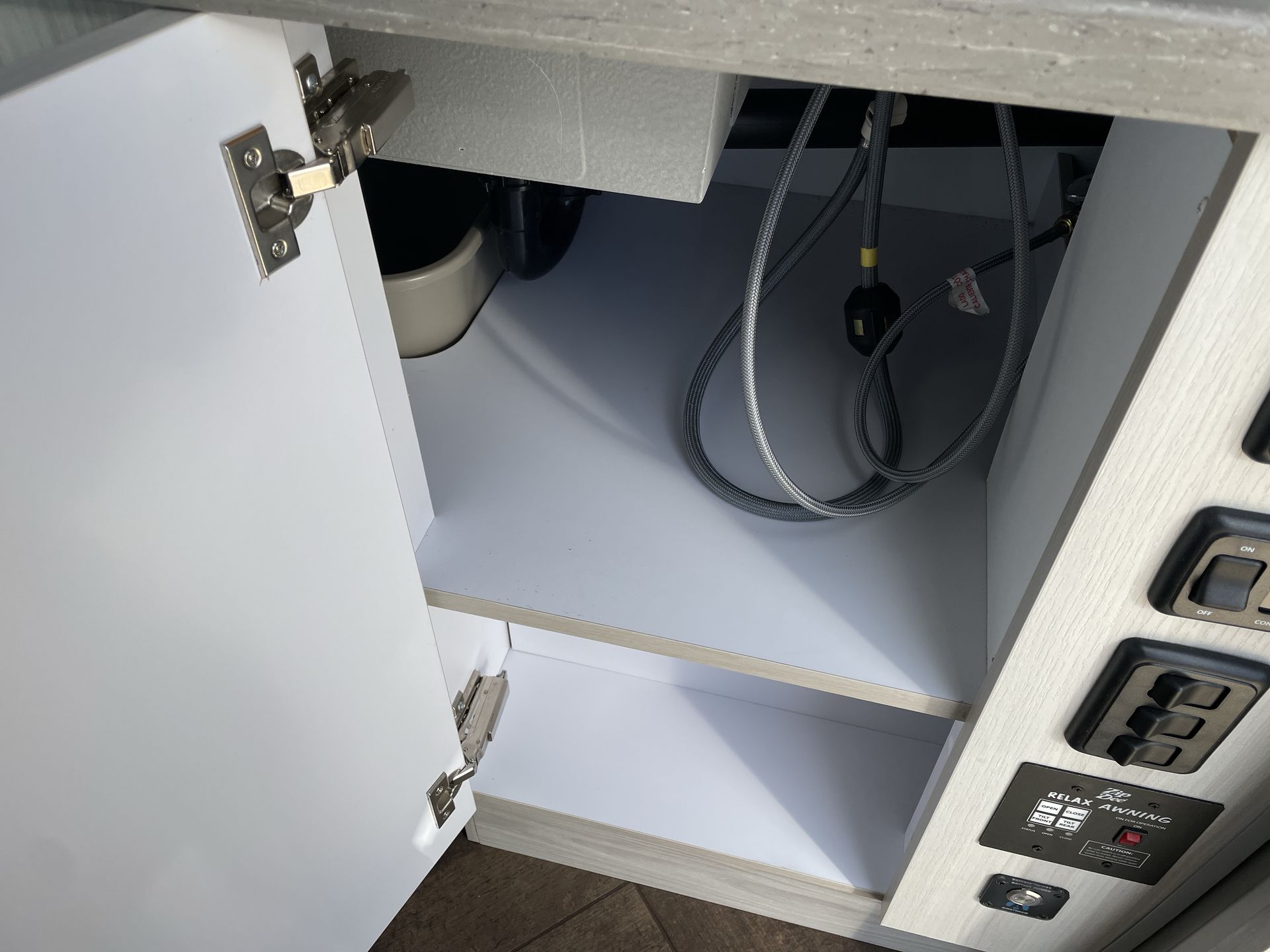 2026 Airstream 25FBQ Base