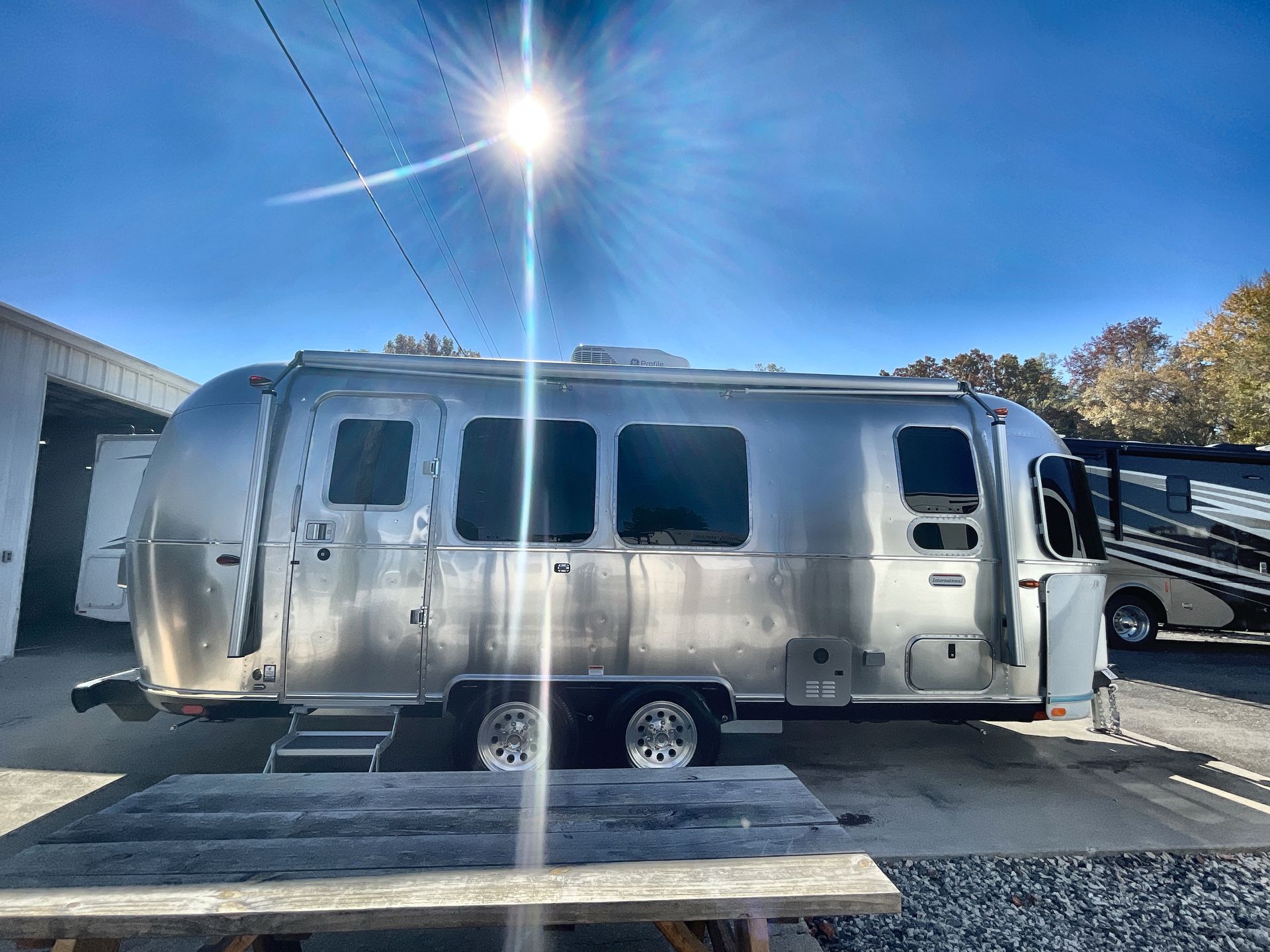 2026 Airstream 23FBT Base
