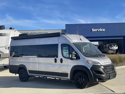 2026 Airstream Rangeline Base