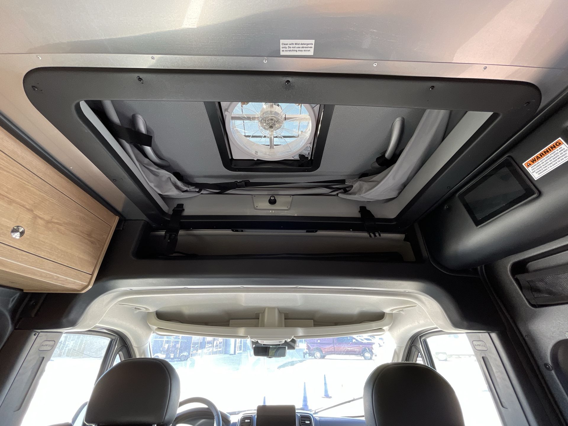 2026 Airstream Rangeline Base