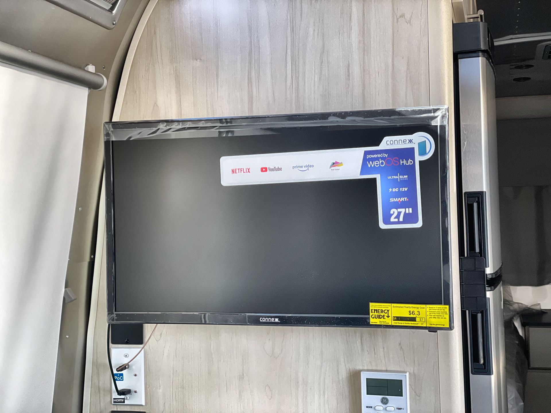 2026 Airstream 25FBT Base