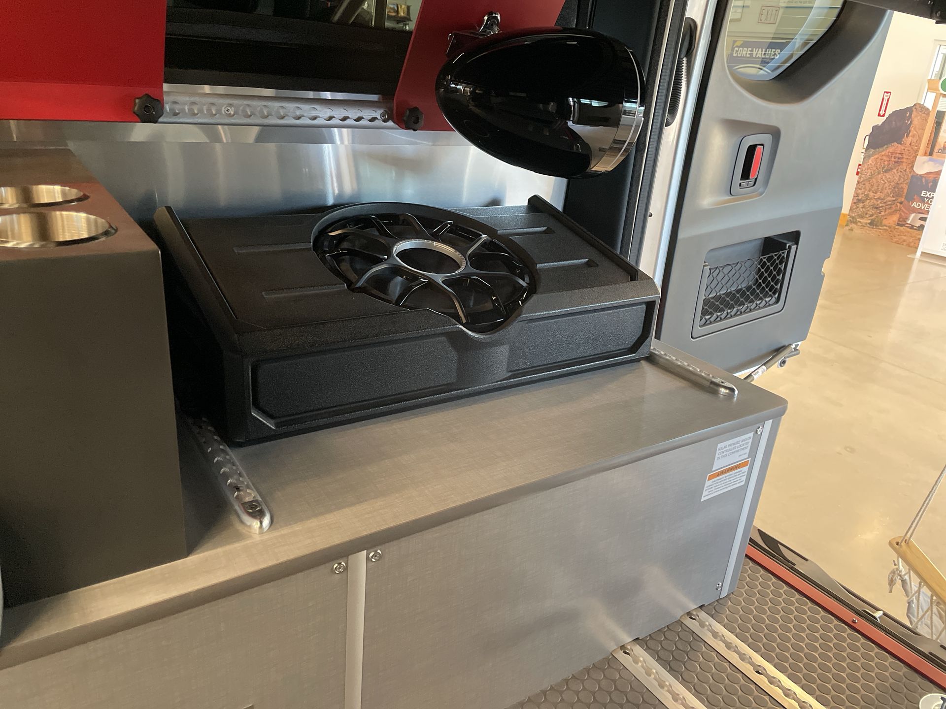 2026 Airstream 19X LE Outland Base