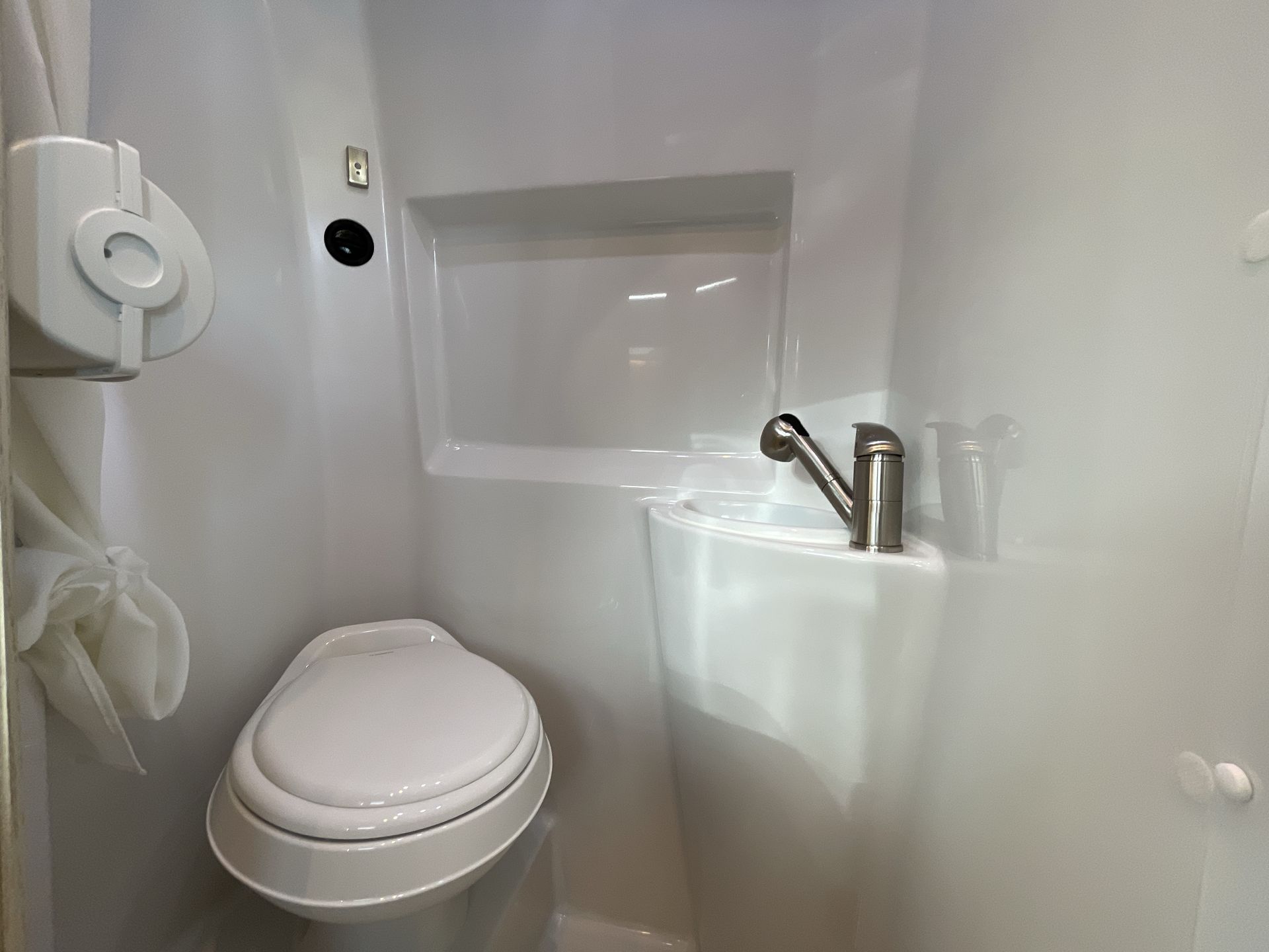 2026 Airstream 19GT Base