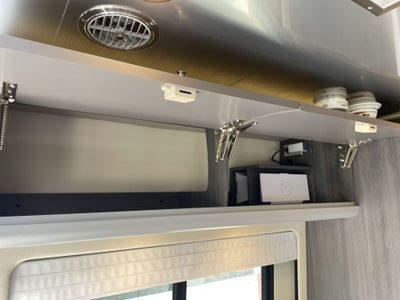 2026 Airstream Murphy Suite Base