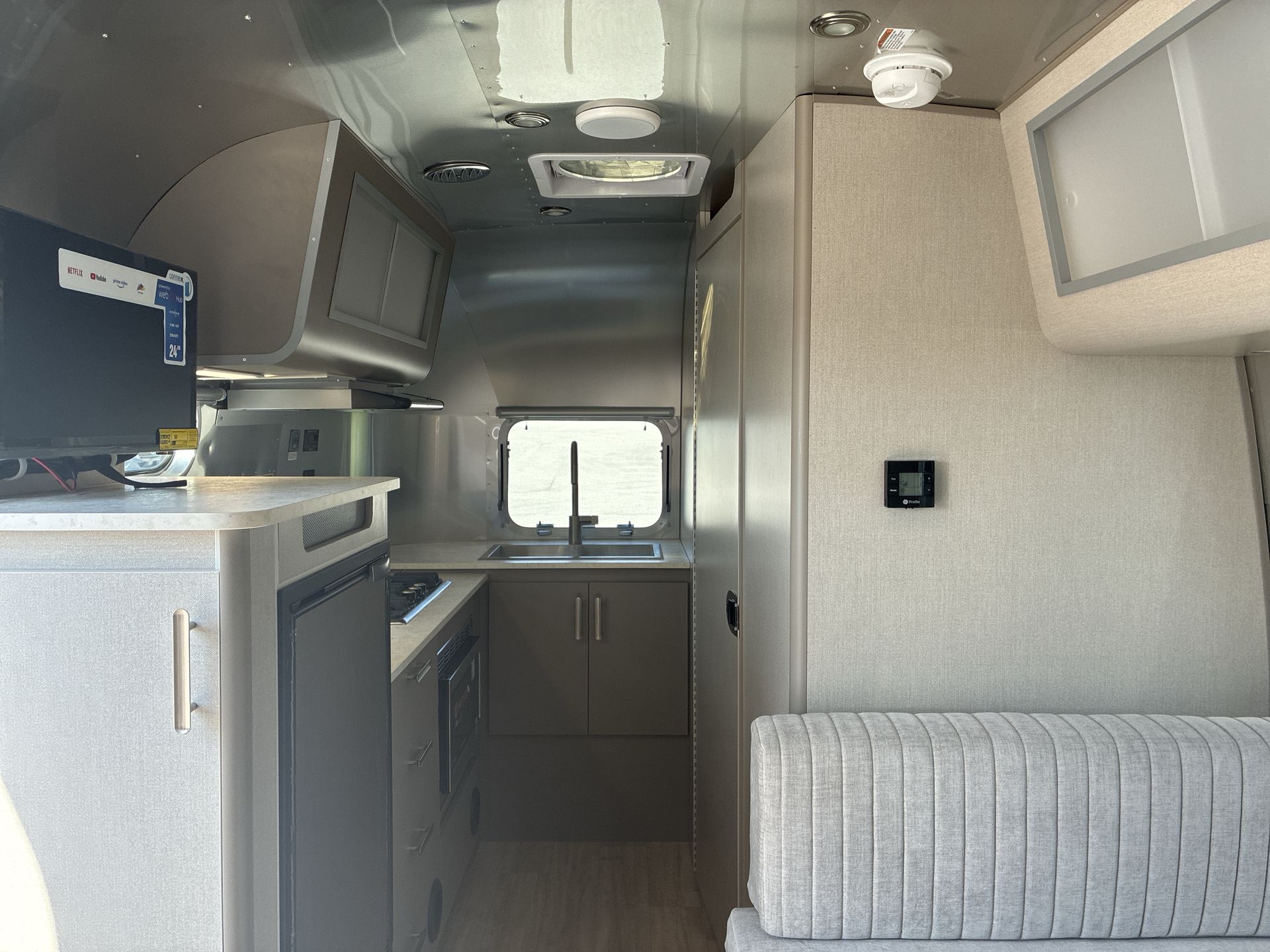 2025 Airstream 20FB Base
