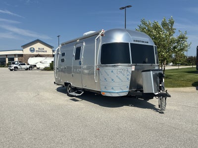 2025 Airstream 20FB Base