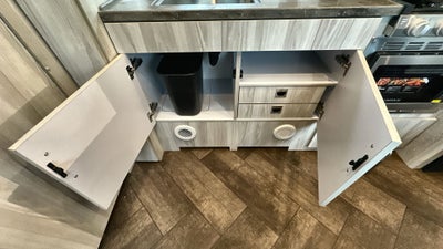 2025 Airstream 23FBQ Base