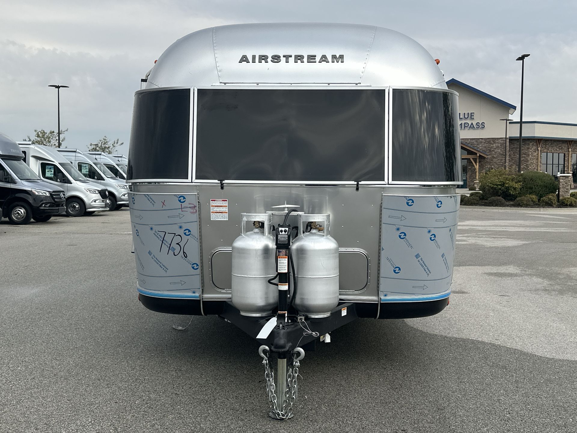 2026 Airstream 33FBQ Base