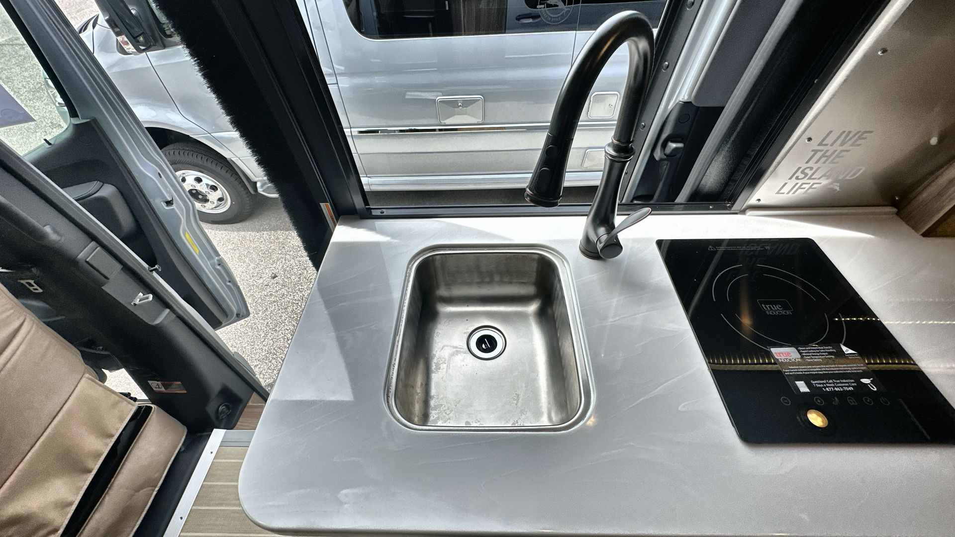 2025 Airstream 24 GT Base