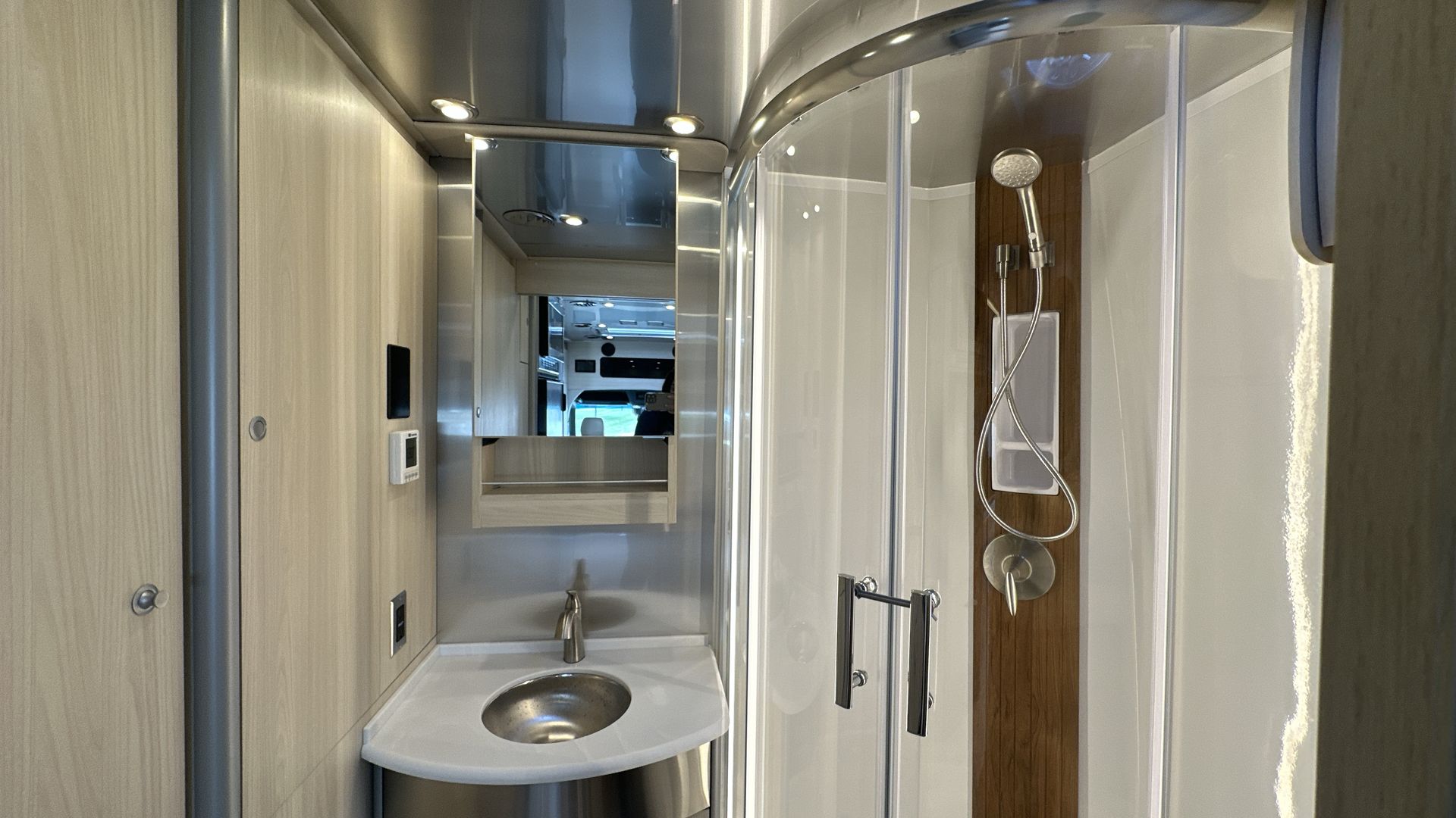 2026 Airstream Murphy Suite Base