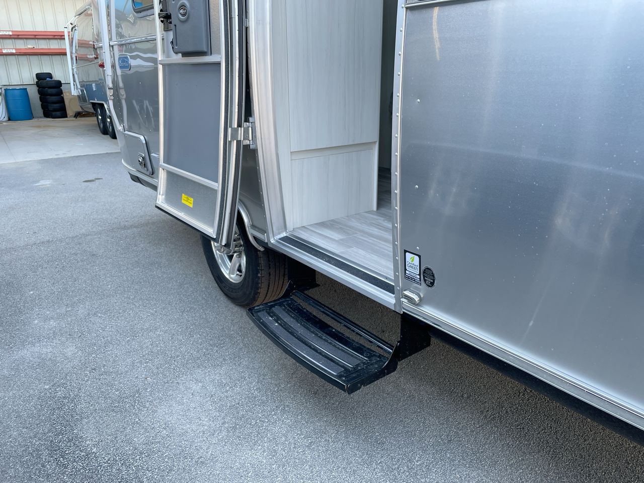 2025 Airstream 20FB Base