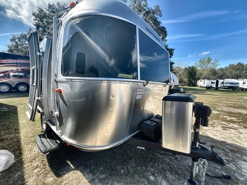 2025 Airstream 16RB Base