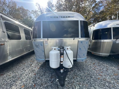 2025 Airstream 25FBQ Base