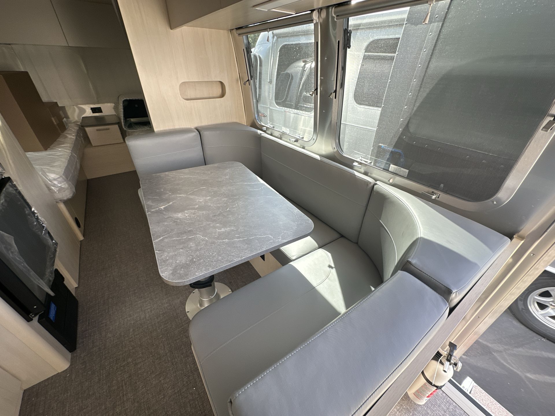 2026 Airstream 23FBT Base