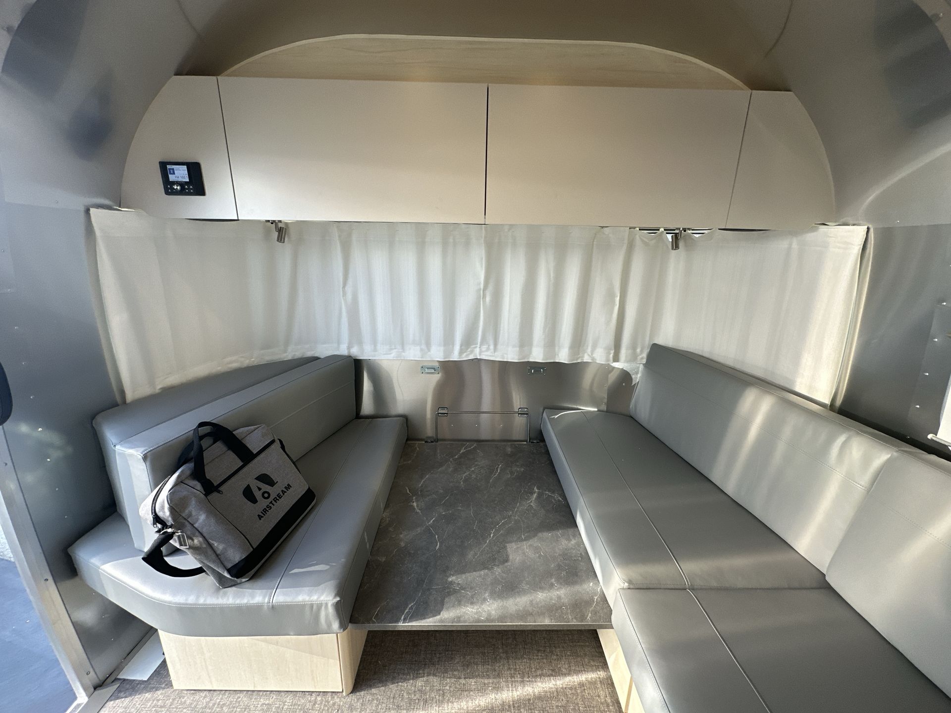 2026 Airstream 27FBQ Base