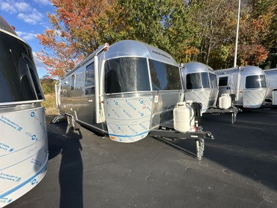 2026 Airstream 27FBQ Base