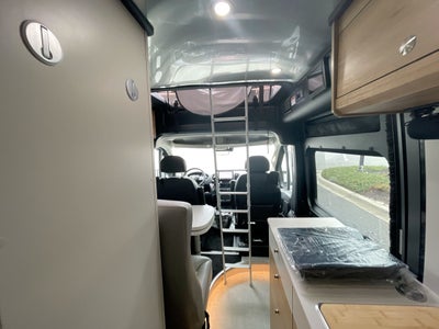 2026 Airstream Rangeline Base