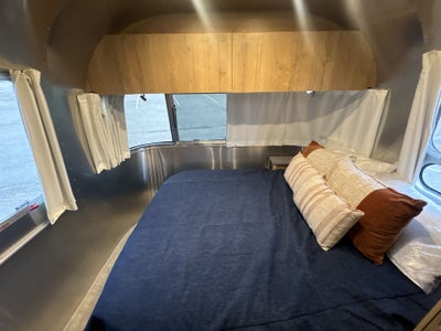 2026 Airstream 25FBQ Base