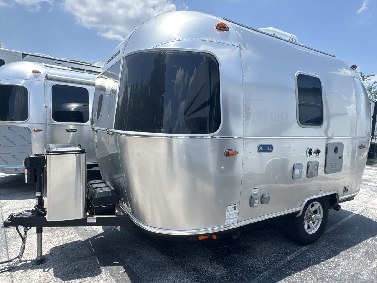 2025 Airstream 16RB Base