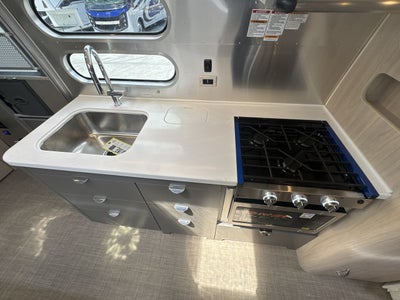 2026 Airstream 30RBT Base