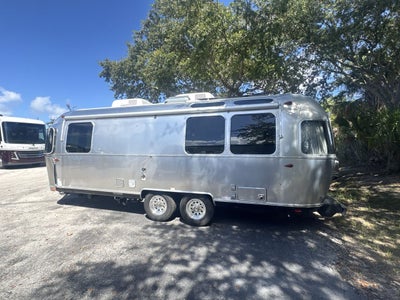 2026 Airstream 25FBQ Base
