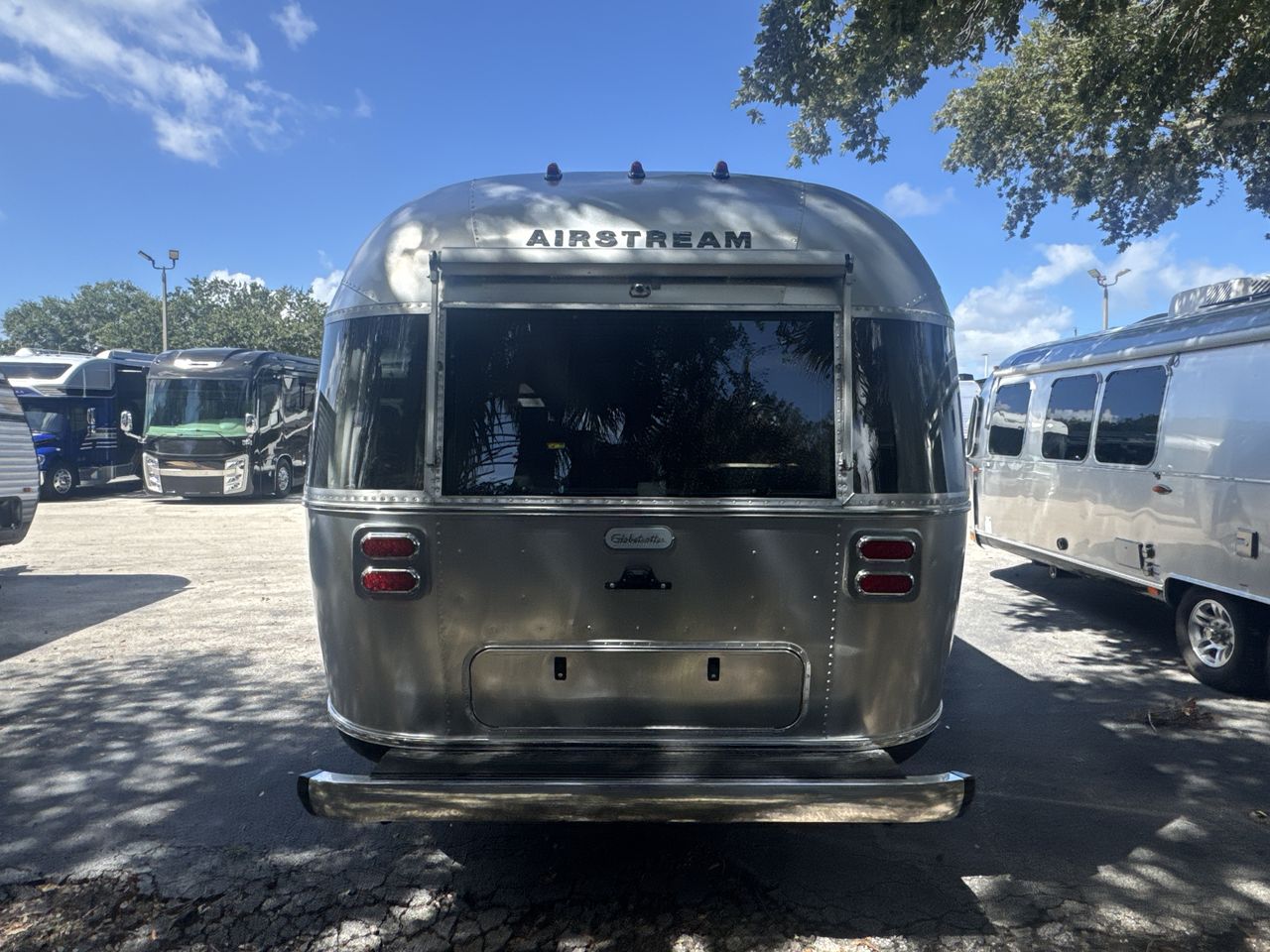 2026 Airstream 25FBQ Base