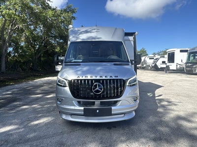 2026 Airstream Murphy Suite Base
