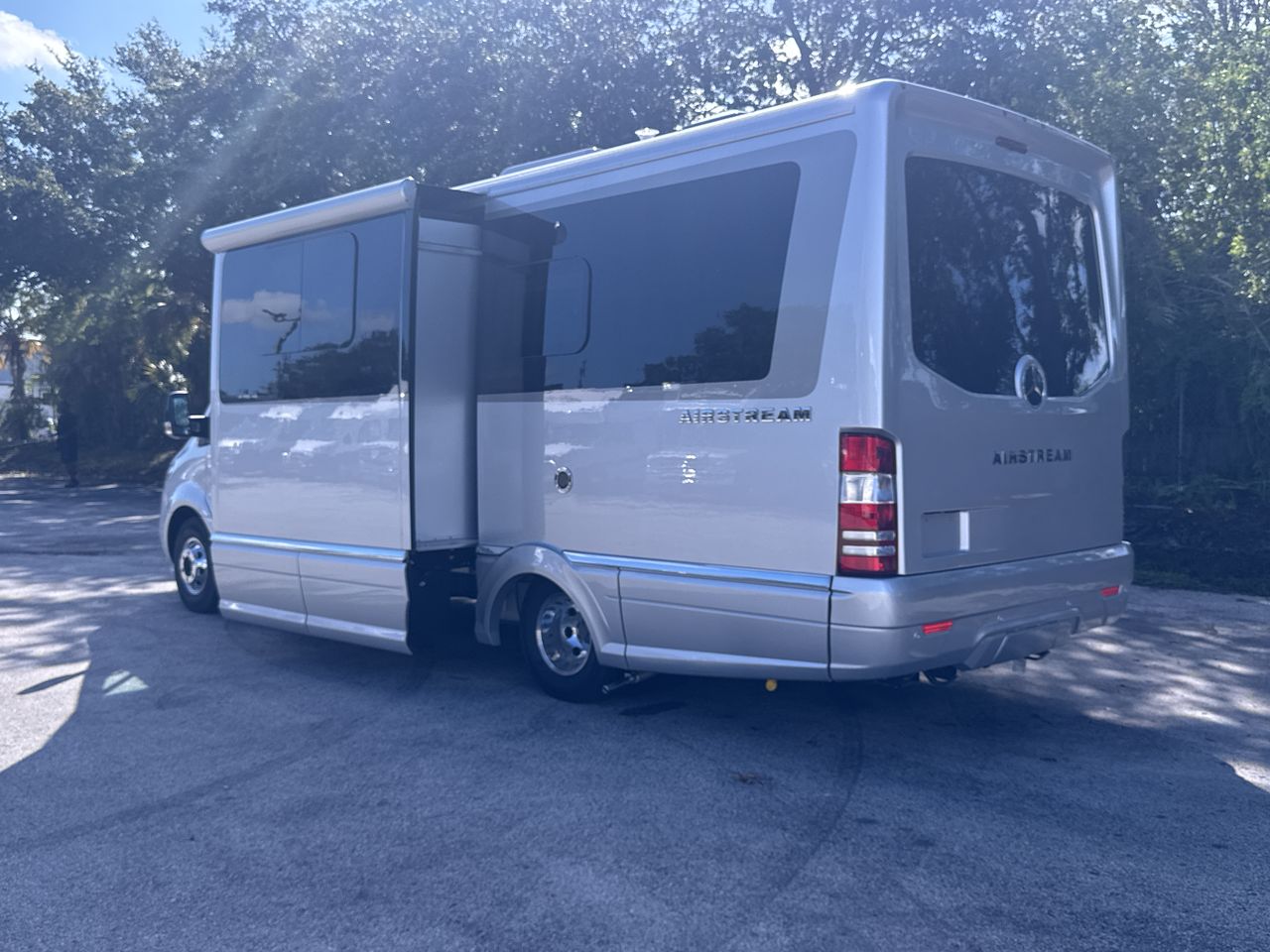 2026 Airstream Murphy Suite Base