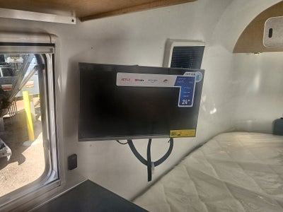 2026 Airstream 22RB Base