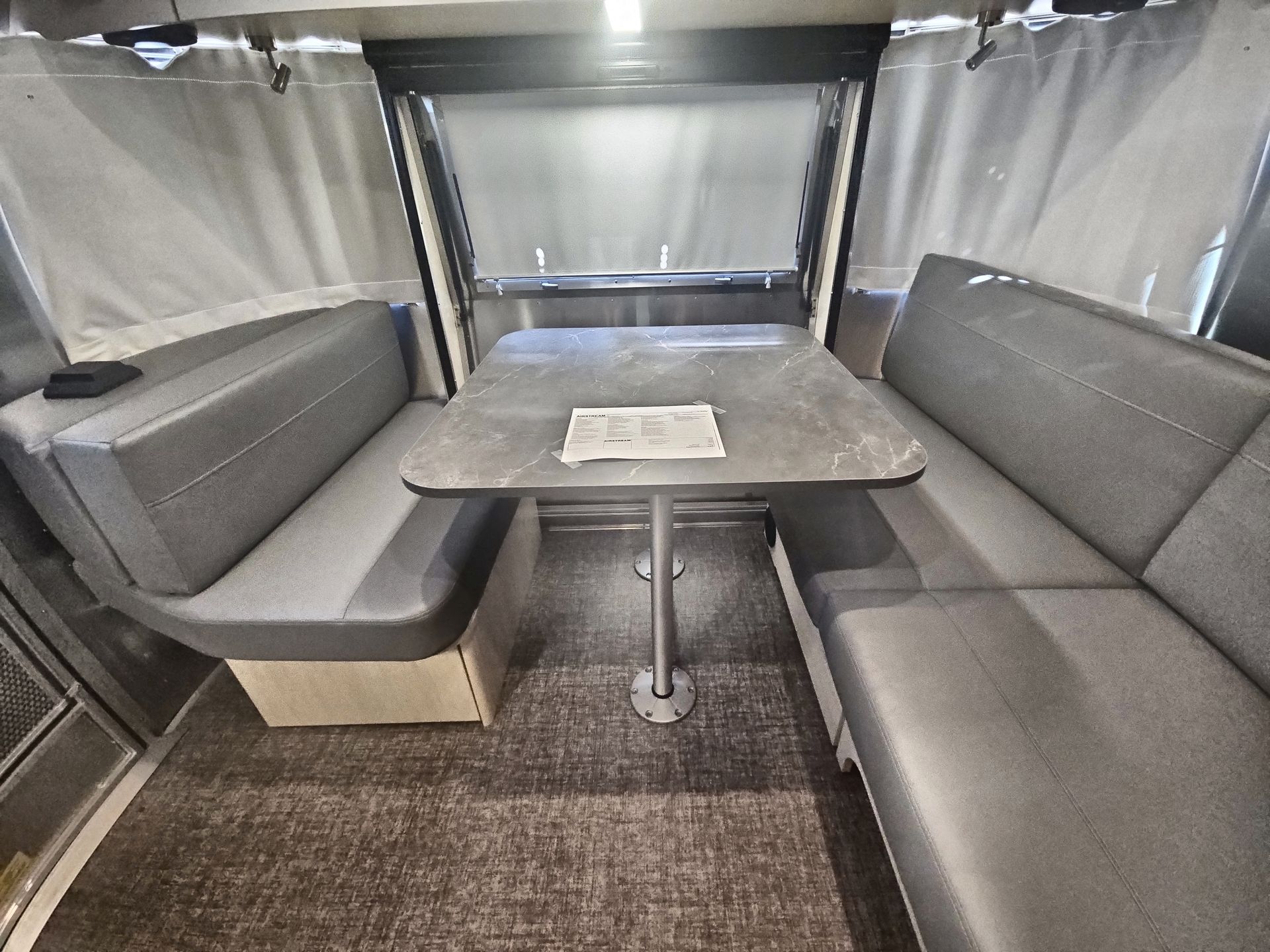 2026 Airstream 25FBT Base