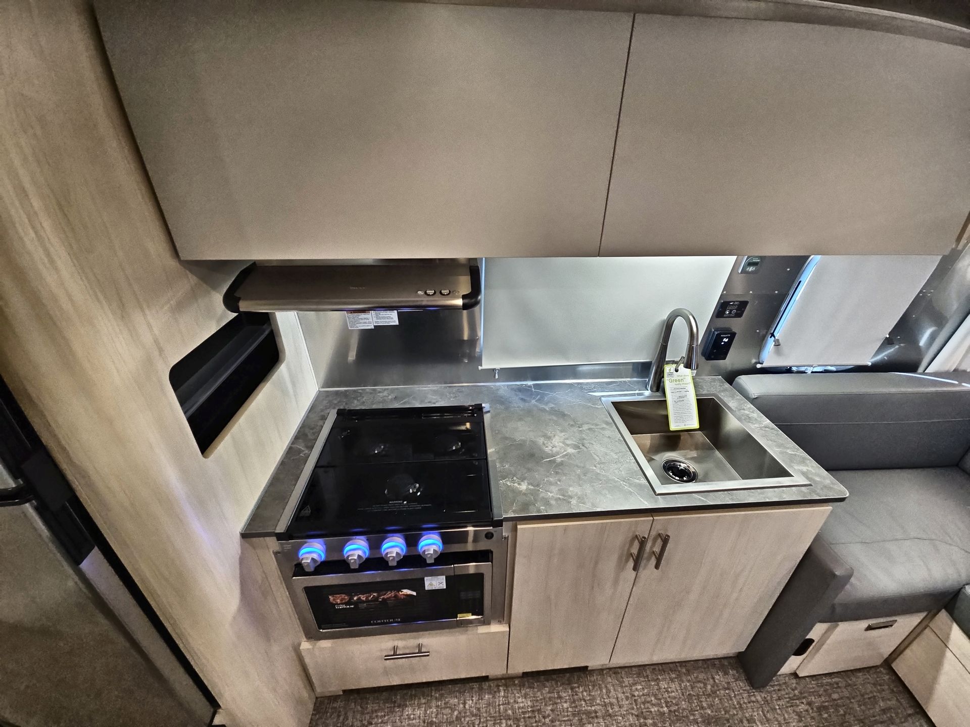 2026 Airstream 28RBQ Base