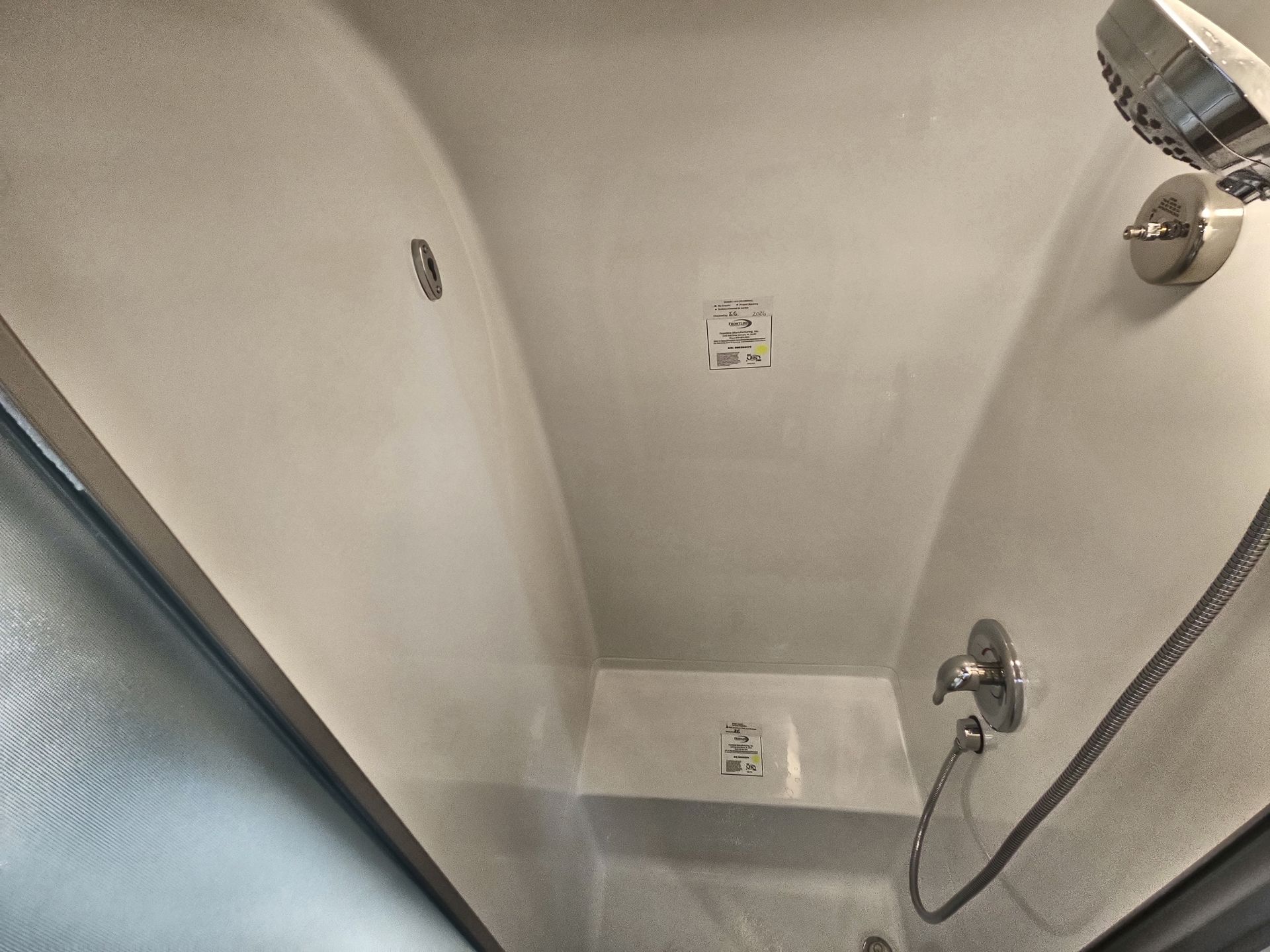 2026 Airstream 28RBT Base