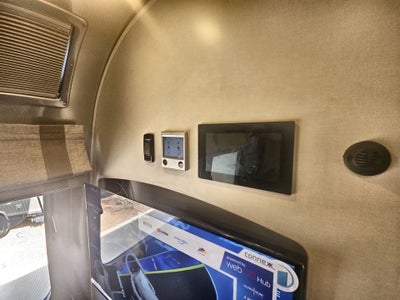 2026 Airstream 28RBT Base