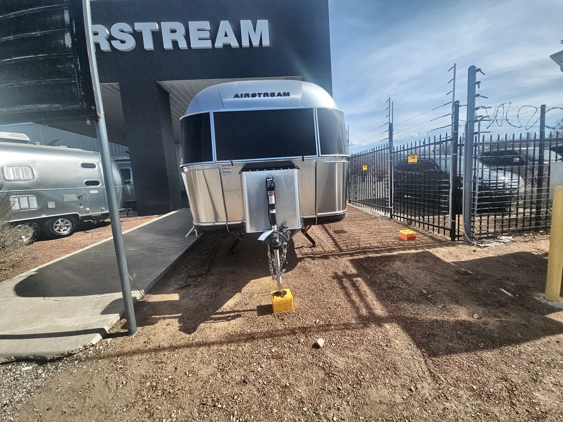 2026 Airstream 28RBT Base