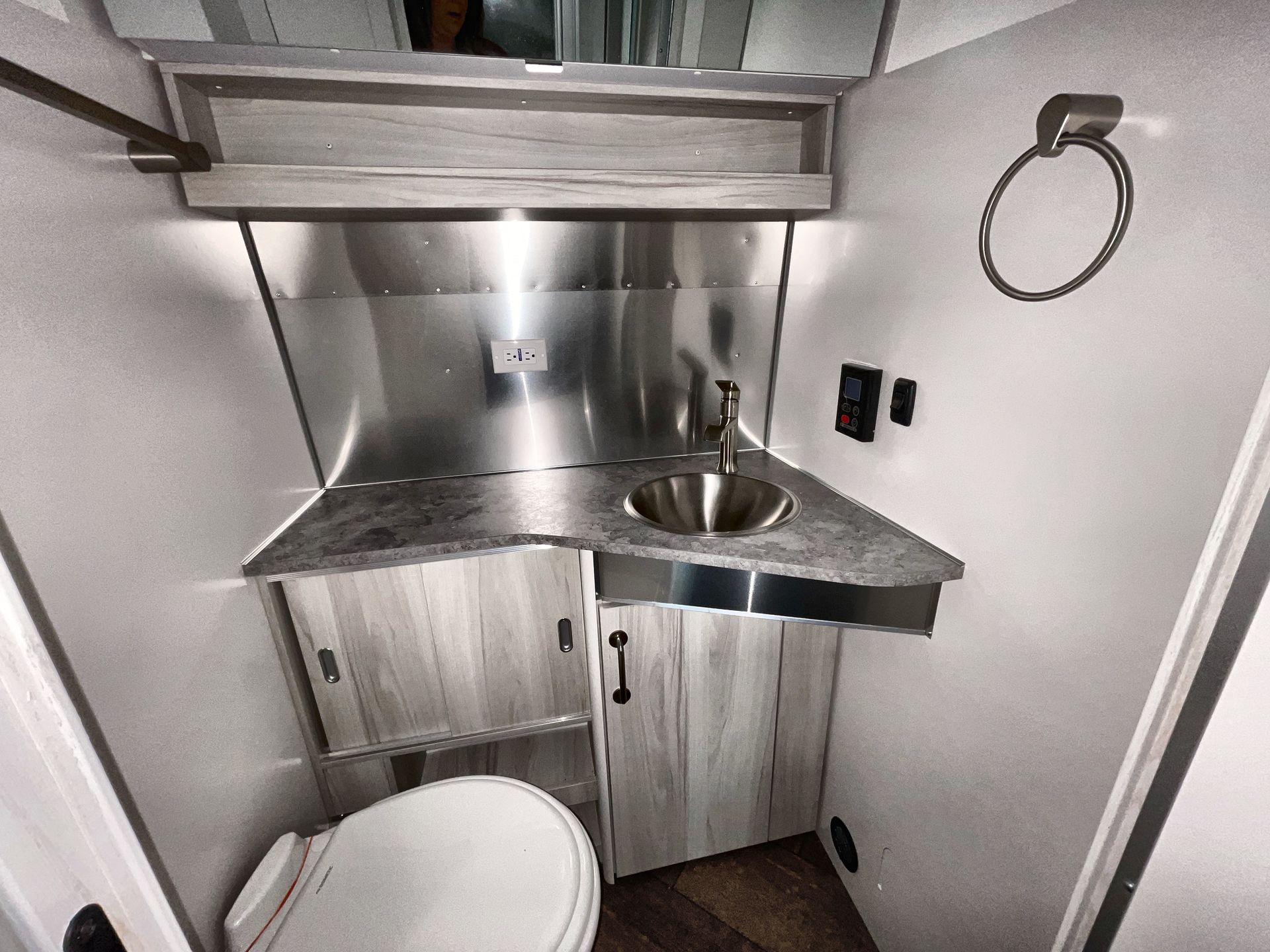 2025 Airstream 25FBT Base