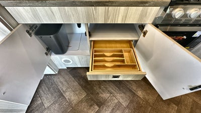 2025 Airstream 23FBT Base