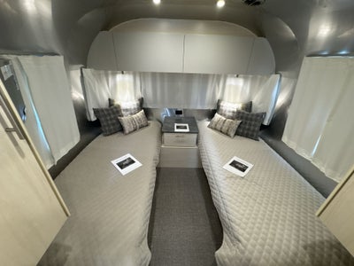 2025 Airstream 27FBT Base