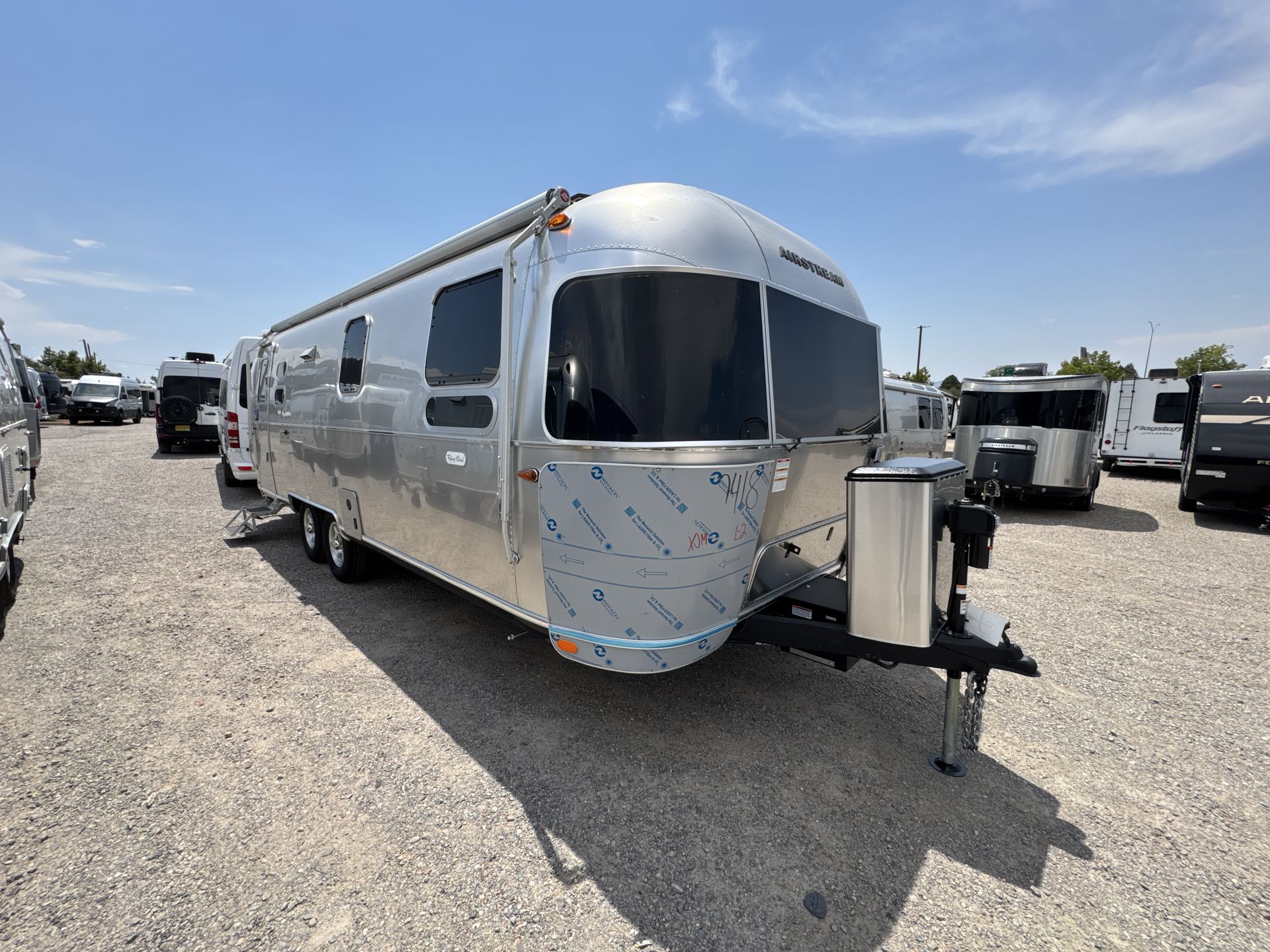 2026 Airstream 27FBQ Base